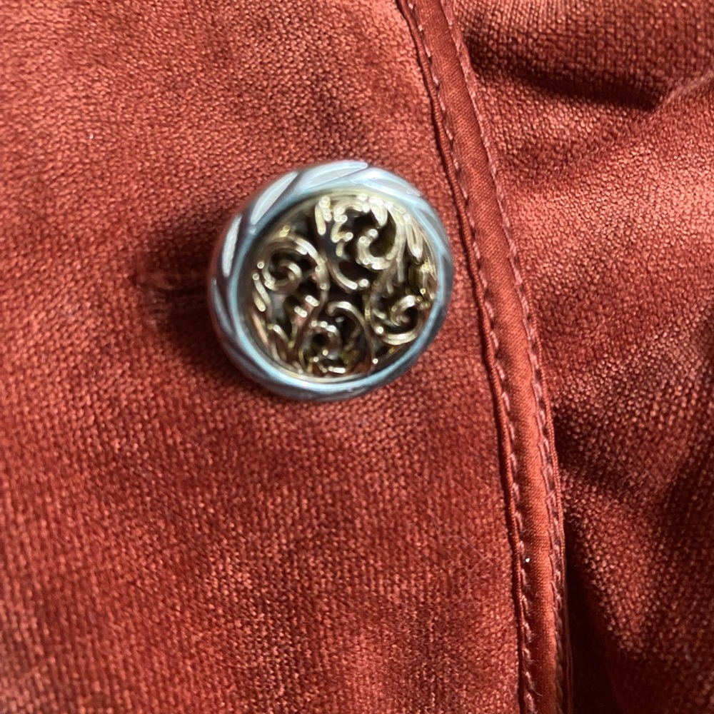 ๐ค Cass Vintage Burnt Orange Jacket with Button Detailing - Picture 11 of 16